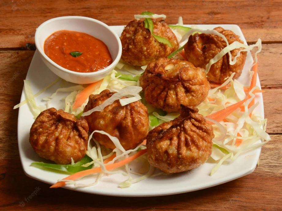Fry paneer momos